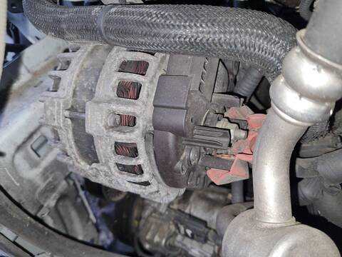 Foto 1ª: Alternador Nissan Qashqai ACENTA 116CV 85KW [HRA2DDT] (2014)