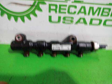 Foto 3ª: Rampa Inyectora Ford Fiesta AMBIENTE 68CV (2001)