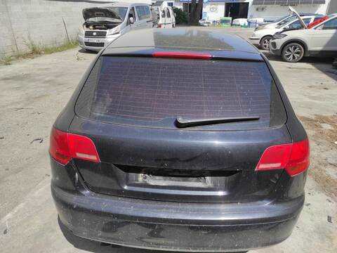 Portón Audi A3 BKD