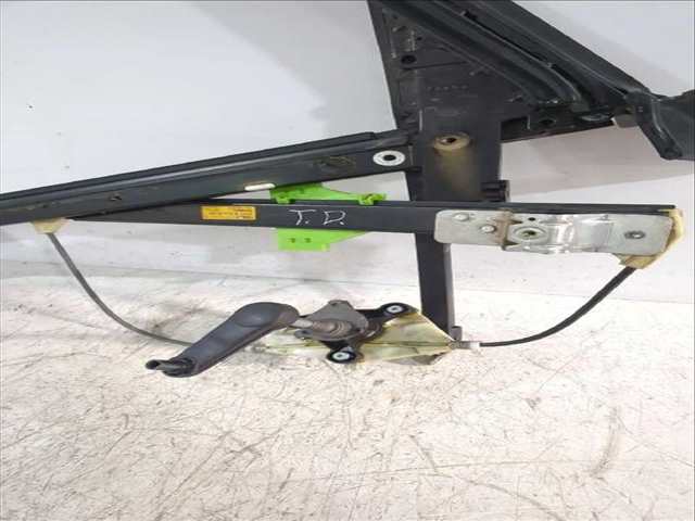 Foto 2ª: Elevalunas Manual Trasero Derecho Audi A4 1.9 TDI 130CV [AVF AWX] (2000)