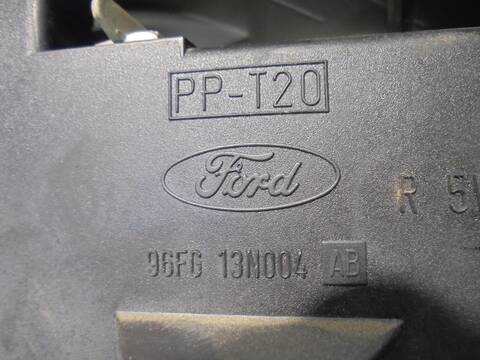 Foto 3ª: Piloto Trasero Derecho Ford Fiesta BASICO BERLINA 60CV 44KW [J4L] (1999)