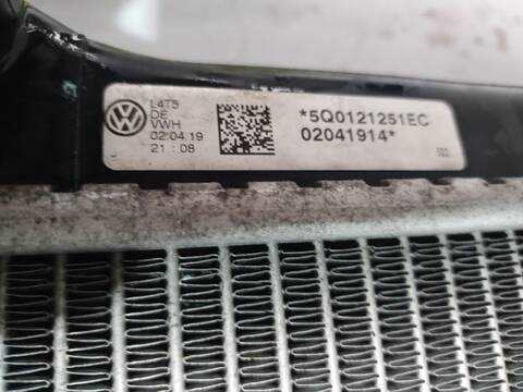 Foto 3ª: Radiador Motor Volkswagen Golf COMFORTLINE BLUEMOTION AUT. 150CV (2013)