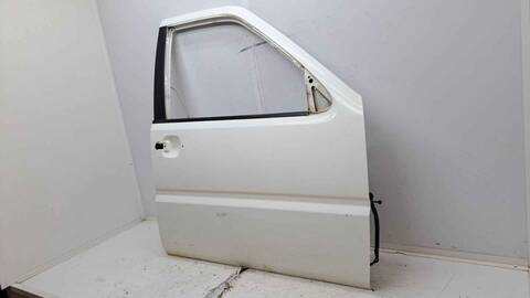 Foto 4ª: Puerta Delantera Derecha Nissan Terrano 2.7 TDI 4WD 125CV 92KW [TD27TI] (2001)