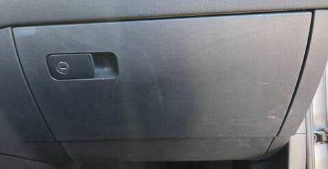 Guantera Volkswagen Golf ADVANCE BLUEMOTION TECH 110CV 81KW