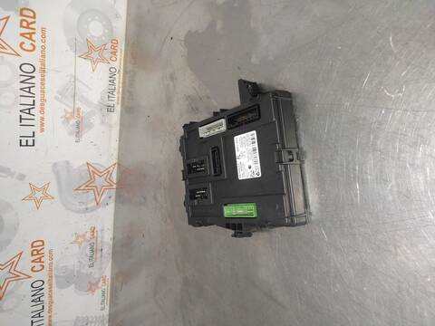 Caja Reles Fusibles Renault Megane ZEN BERLINA 110CV 81KW IV BERLINA 5P