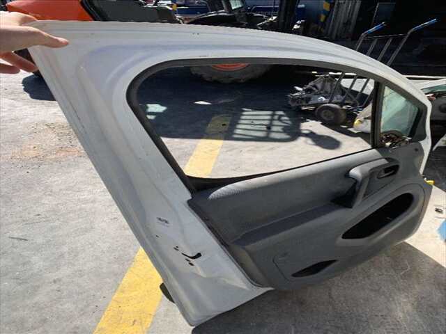 Foto 2ª: Puerta Delantera Izquierda Peugeot Partner 1.6 HDI 75CV 0CV [9HT] (2009)