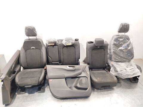 Foto 1ª: Asientos Traseros Ford Kuga 2.5 DURATEC PLUG-IN-HYBRID 152CV 112KW [BGDA] (2024)