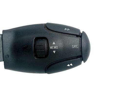 Foto 2ª: Mando Multifuncion Peugeot 307 SW 1 HDI FAP CAT 9HZ - DV6TED4) 109CV (2005)