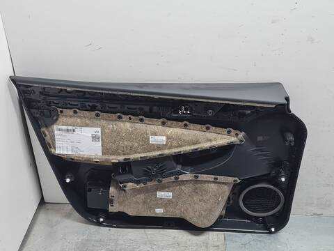 Foto 4ª: Tapizados Cartoneras Volkswagen Golf LIFE 115CV 85KW [DTR] (2022)