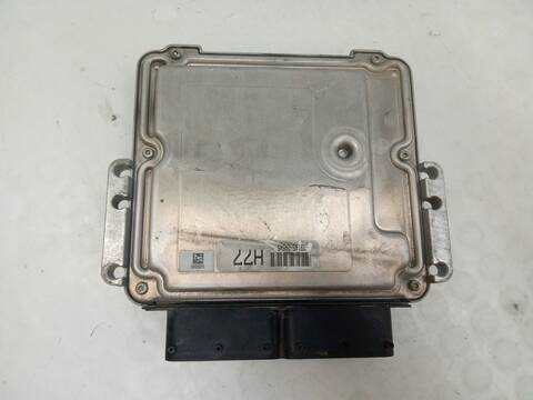 Foto 3ª: Centralita Motor ECU Hyundai i40 1.7 CRDI 116CV 85KW [D4FD] (2016)