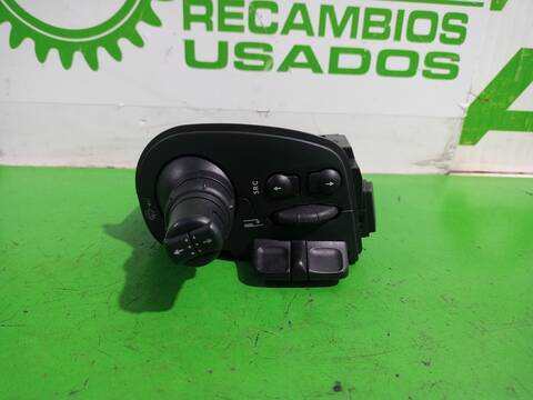Foto 2ª: Mando Multifuncion Renault Scenic 1.6 16V 113CV 83KW [K4M761] (2003)