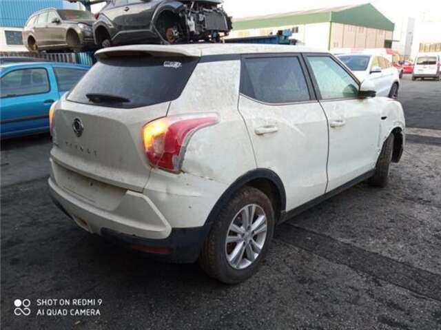 Foto 2ª: Cerradura Puerta Trasera Izquierda Ssangyong Tivoli 1.6 CRYSTAL 4X2 [1.6 LTR. - 94 KW CAT] [173910]