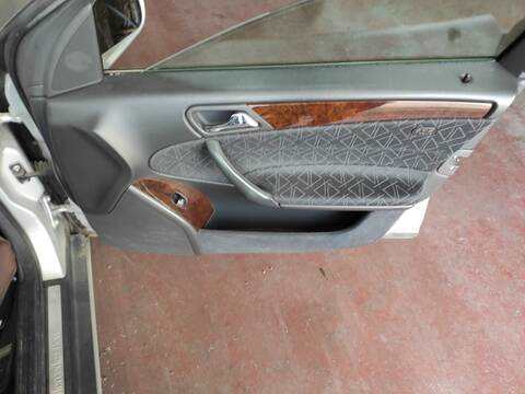 Foto 1ª: Tapizados Cartoneras Mercedes Clase C 160 111951 BERLINA (2000)