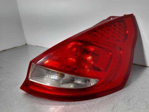 Foto 2ª: Piloto Trasero Derecho Ford Fiesta AMBIENTE 82CV 60KW [SNJB] (2010)