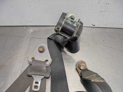 Foto 1ª: Cinturón Delantero Derecho Isuzu D Max 3.0 TD [4JJ1-E4C] (2007)