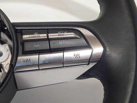 Foto 2ª: Volante Mazda 3 2.0 SKYACTIV-G M HYBRID HATCHBACK 122CV 90KW [PEXN] (2023)