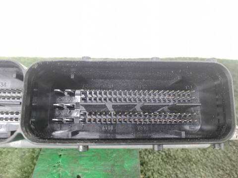 Foto 3ª: Centralita Motor ECU Skoda Octavia 1.6 TDI 105CV 77KW [CAYC] (2010)