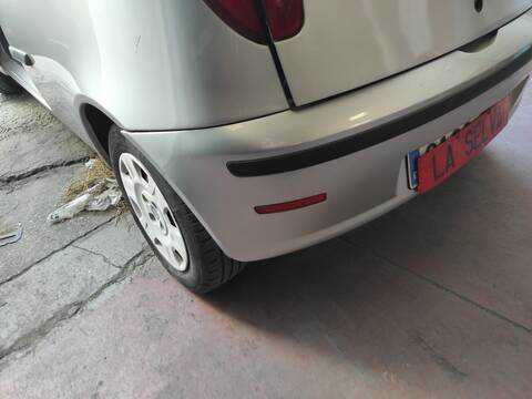 Foto 2ª: Paragolpes Trasero Fiat Punto 1.2 D 188) BERLINA 188A4000 (2003)