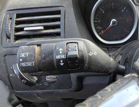 Mando Luces Ford Kuga TREND 140CV 103KW