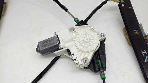 Foto 2ª: Elevalunas Eléctrico Delantero Izquierdo Audi A4 BASICO AVANT 160CV 118KW [CDHB] (2010)