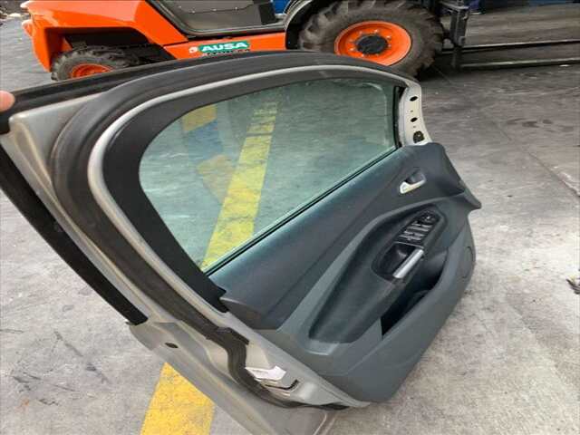Foto 3ª: Puerta Delantera Izquierda Ford C Max 2.0 TDCI 140CV/103KW C MAX/GRANDDXA CB7) DESDE 08/2010 HASTA 04 [UFDB] (2011)