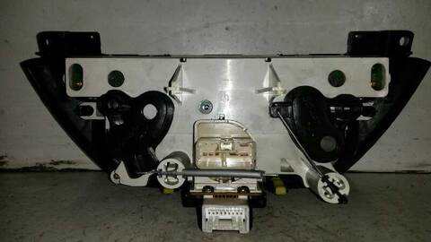 Foto 2ª: Mando Calefacción A. A. Toyota Rav4 2.0 16V CAT 150CV 110KW [1AZFE] (2001)