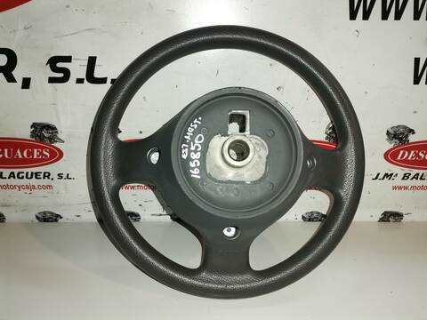 Foto 2ª: Volante Fiat Punto 1.2 8V 60CV (1999)