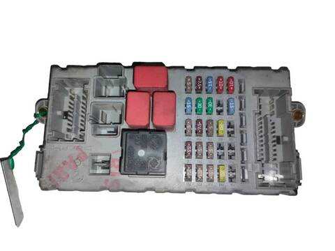 Foto 2ª: Caja Reles Fusibles Fiat Bravo 1.9 D MULTIJET 198AXB1A) (2006)