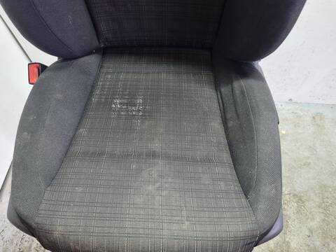 Foto 4ª: Asiento Delantero Izquierdo Mercedes Vito 109/111 CDI LANG 447.601) 114CV 84KW [R9M502] (2016)