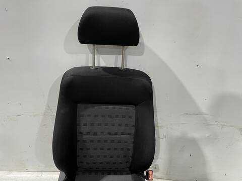 Foto 3ª: Asiento Delantero Derecho Volkswagen Passat ADVANCE BERLINA 131CV 96KW [AVF] (2003)