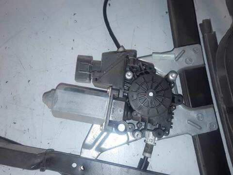 Foto 3ª: Elevalunas Eléctrico Delantero Derecho Audi A3 1.9 TDI AMBIENTE 131CV (1997)