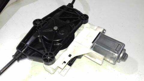 Foto 2ª: Elevalunas Manual Trasero Izquierdo Audi Q3 BASE 150CV 110KW [CUVC] (2015)
