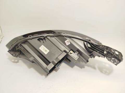 Foto 4ª: Faro Derecho Peugeot 3008 1.2 THP/ PURETECH 130 MRHNSM MRHNSU MRHNSJ MRHNYW ... 131CV 96KW (2023)