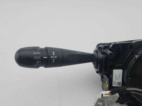 Foto 2ª: Mando Multifuncion Citroen C4 1.2 THP 110 110CV 81KW [HNV (EB2DTM),HNZ (EB2DT),HNP (EB2ADT)] (2018)
