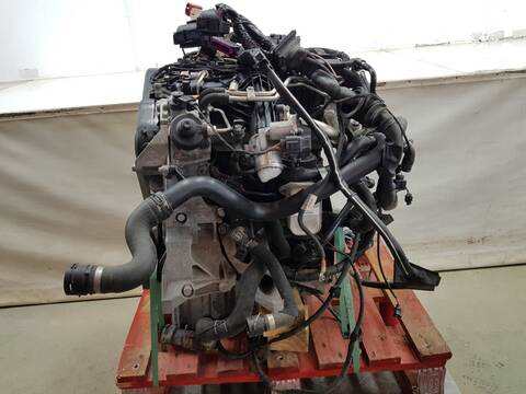 Foto 3ª: Motor Completo Audi A4 BASICO (2014)