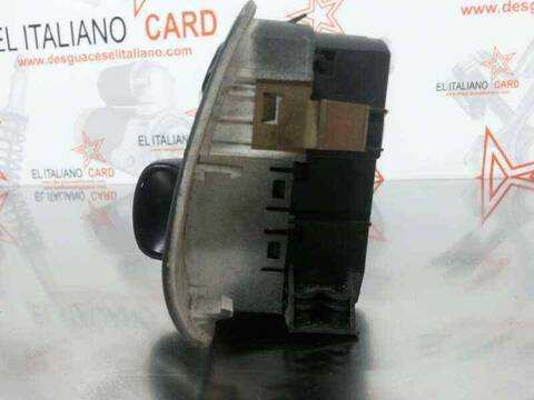 Foto 4ª: Mando Luces Mercedes Clase C 160 BERLINA 170CV 125KW (2000)