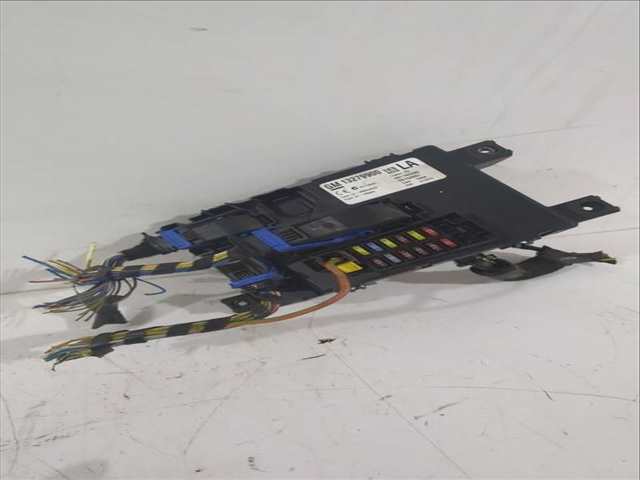 Caja Reles Fusibles Opel Corsa 1.3 CDTI L08 L68) 75CV 55KW