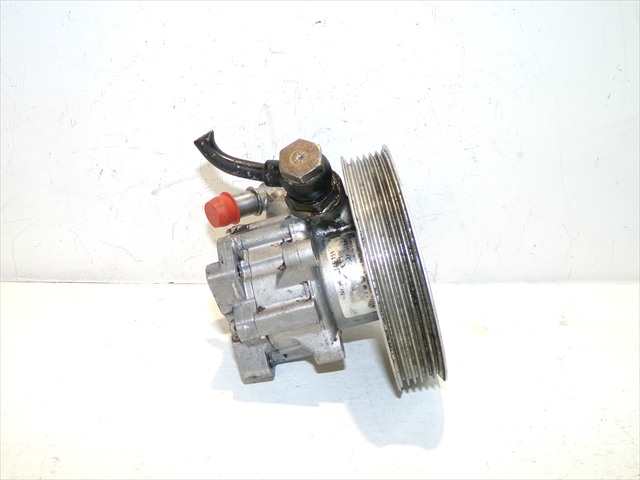 Bomba de Direccion Audi A4 2.5 TDI RANCHERA,2000-2004