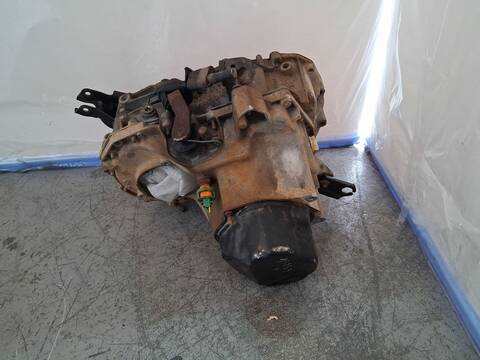 Foto 3ª: Caja Cambios Renault Kangoo D 65 1.9 KC0E KC02 KC0J KC0N) 64CV 47KW [F8QP632] (2001)