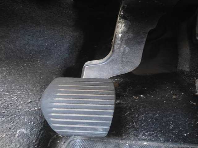 Pedal Embrague Peugeot 208 STYLE 82CV 60KW