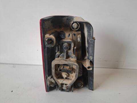 Foto 3ª: Piloto Trasero Derecho Peugeot Partner 9HW (2008)