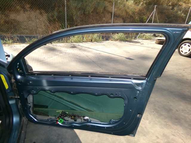 Foto 2ª: Puerta Delantera Derecha Volvo C30 2.0 D 2006-2010 [D4204T] (2007)