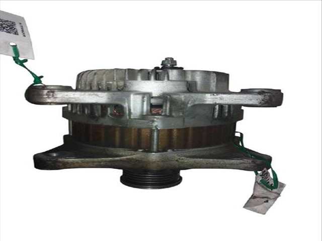Foto 1ª: Alternador Nissan Qashqai 2.0 A LAS 4 RUEDAS (2006)