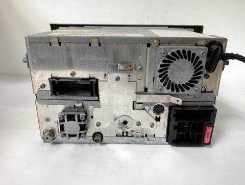 Foto 2ª: Sistema Audio Radio CD Audi A6 2.5 TDI 179CV (2001)