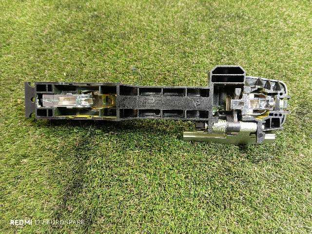 Foto 3ª: Maneta Exterior Trasera Izquierda Nissan Navara 2.3 TD D23 [YS23] (2018)