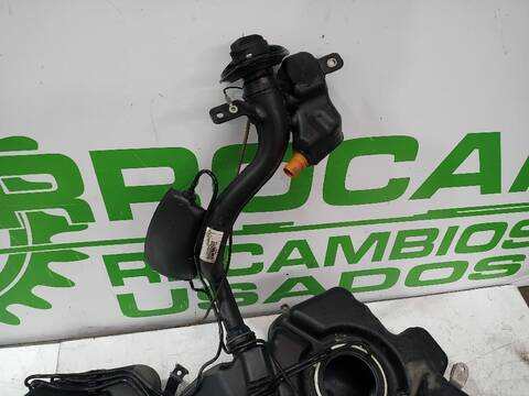 Foto 2ª: Deposito de Combustible Audi A6 2.4 177CV [BDW] (2004)