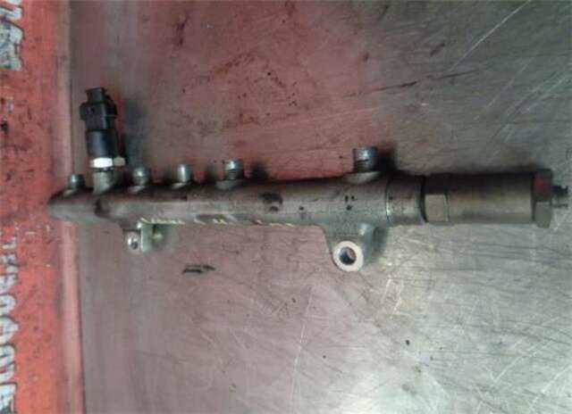 Foto 2ª: Rampa Inyectora Volvo S40  [F9Q]