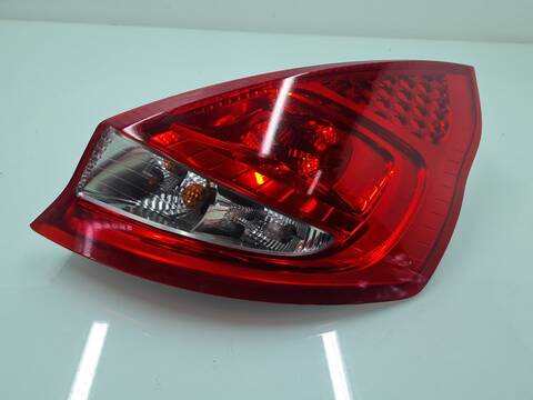 Foto 1ª: Piloto Trasero Derecho Ford Fiesta AMBIENTE 68CV 50KW [F6JD] (2009)