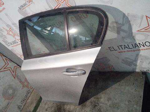 Foto 2ª: Puerta Trasera Izquierda Bmw Serie 1 114 118D BERLINA 143CV 105KW [N47D20C] (2009)