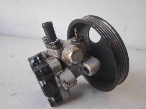 Foto 2ª: Bomba de Direccion Hyundai Trajet G4JP (2001)